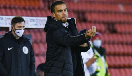 nba官方博彩官网:伊斯梅尔带领巴恩斯利获得联赛首胜