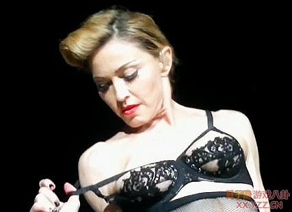 ����Ȧƫ���߹�¶�׵�����Ů